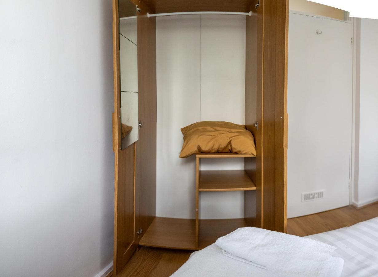 London - 4 Bed - Sleeps 8 - Garden - Pet Friendly Villa Bagian luar foto