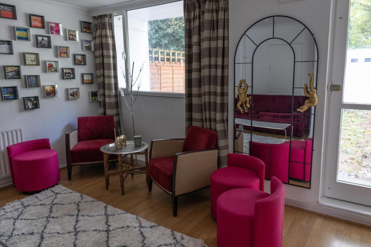 London - 4 Bed - Sleeps 8 - Garden - Pet Friendly Villa Bagian luar foto
